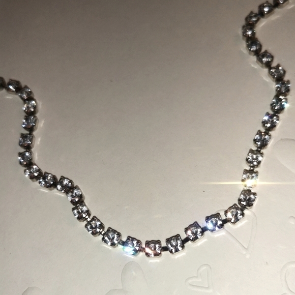 Silver tone rhinestone necklace 🧱🔥 - Picture 2 of 4